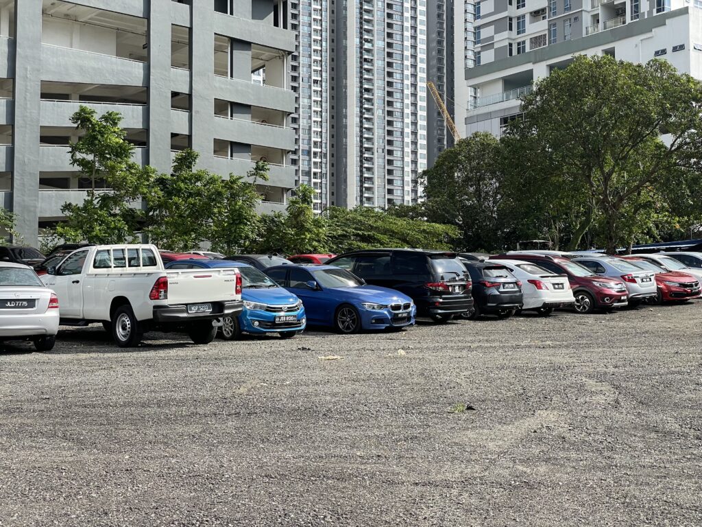 JB CIQ Checkpoint Parking - Gallery 1