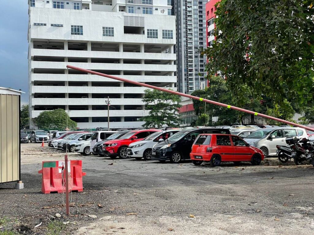 JB CIQ Checkpoint Parking - Gallery 9
