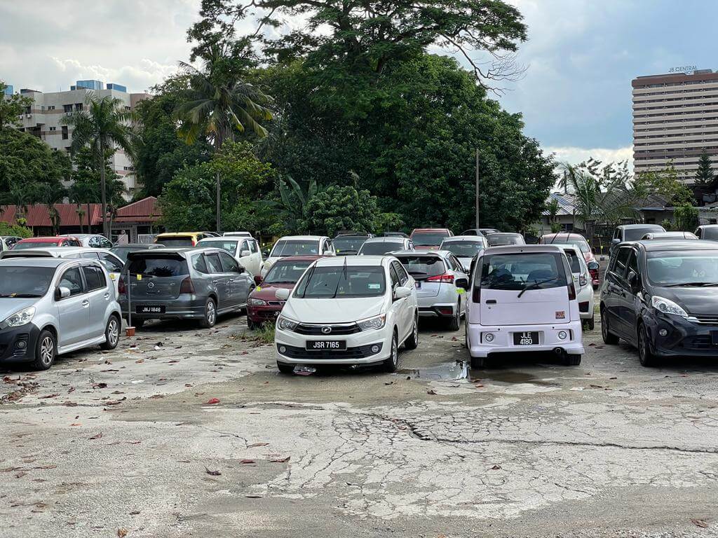 JB CIQ Checkpoint Parking - Gallery 2